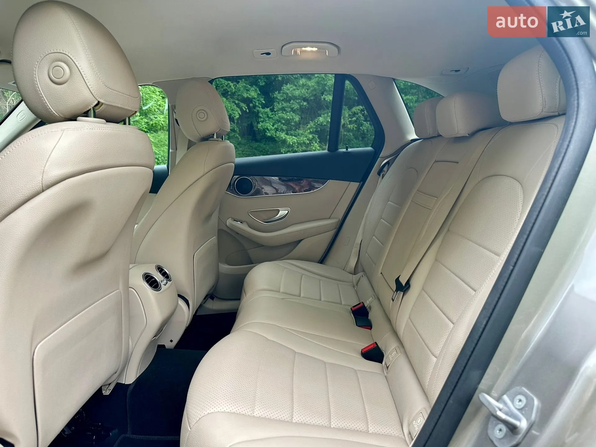 2020 Mercedes-Benz GLC - мініатюра 36