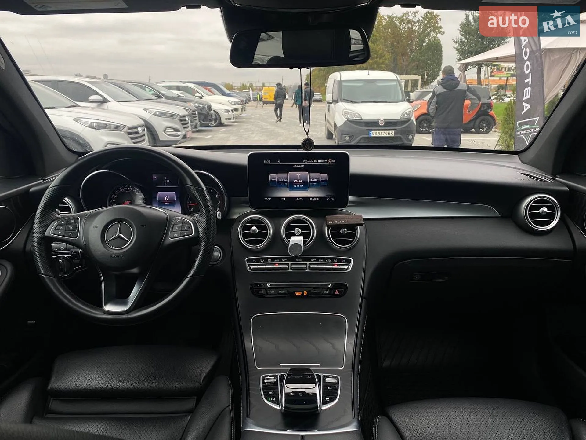 2018 Mercedes-Benz GLC - мініатюра 47