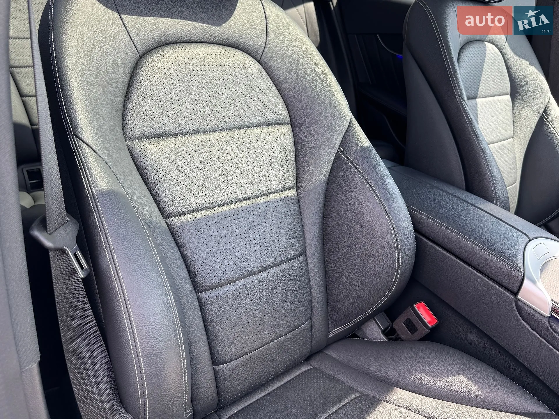 2021 Mercedes-Benz GLC - мініатюра 43