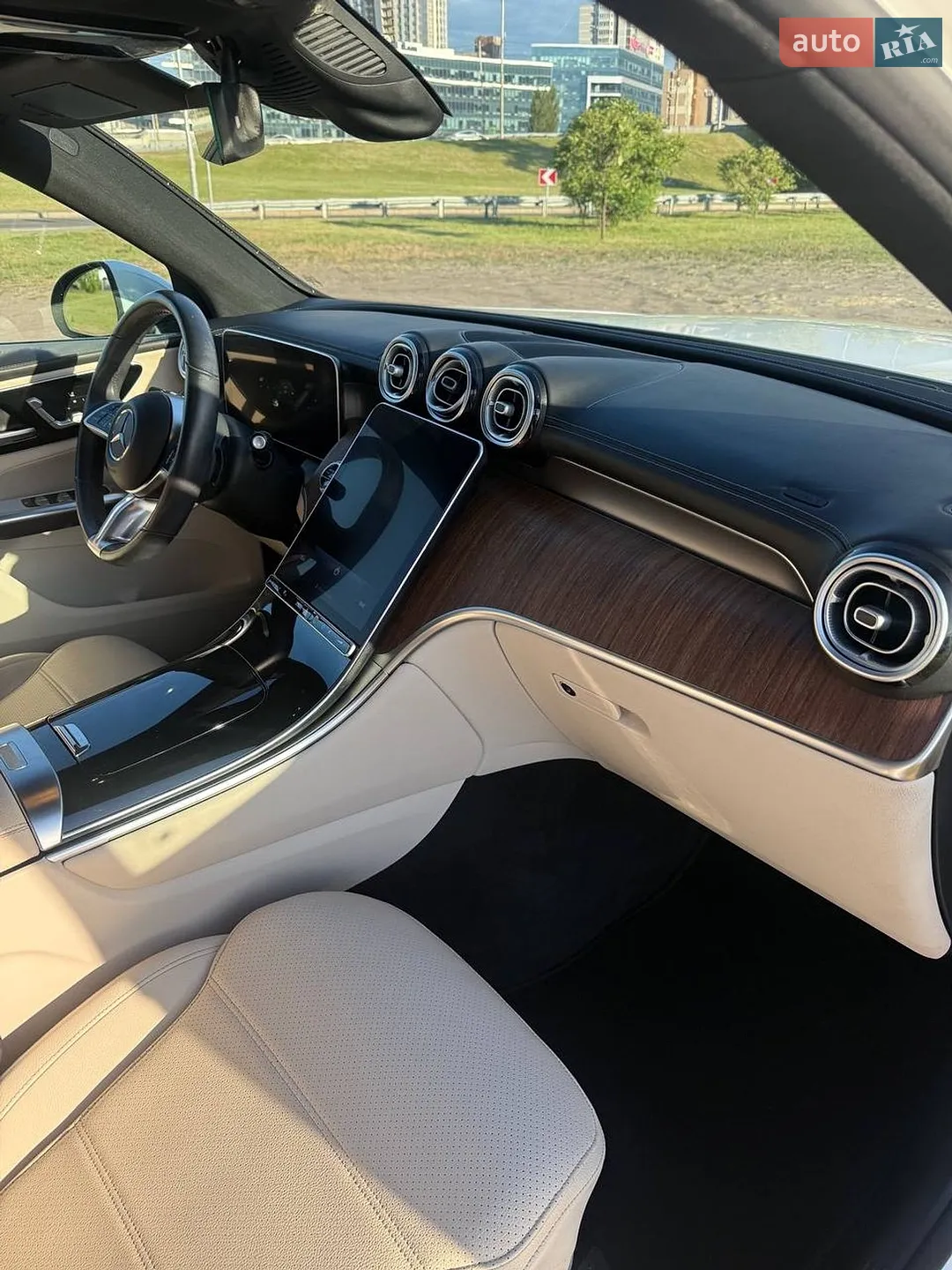 2023 Mercedes-Benz GLC - мініатюра 27