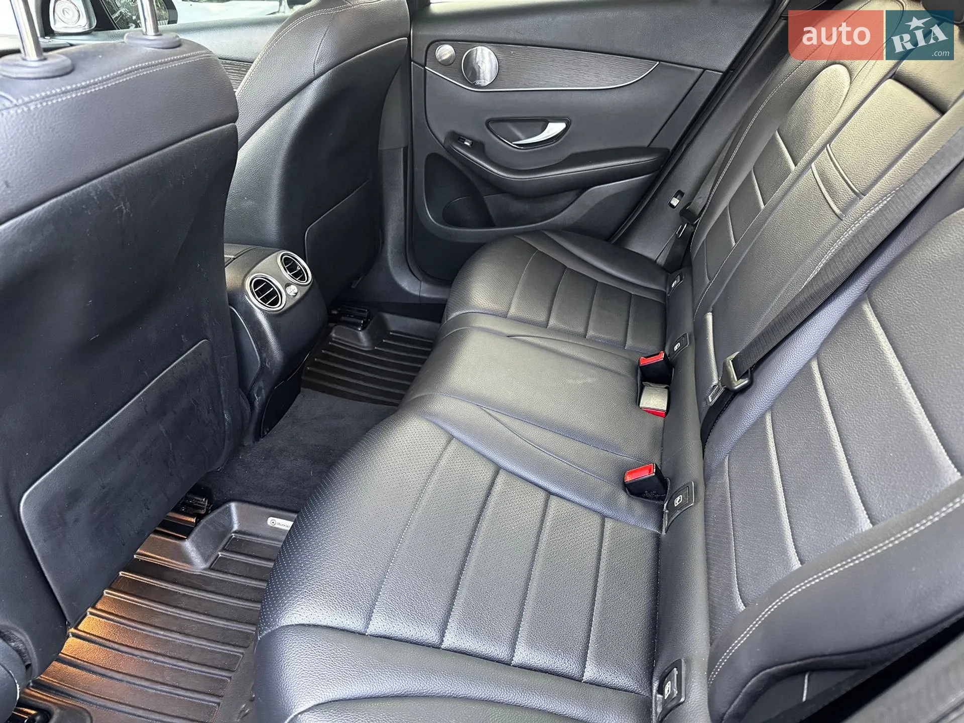 2019 Mercedes-Benz GLC - мініатюра 17
