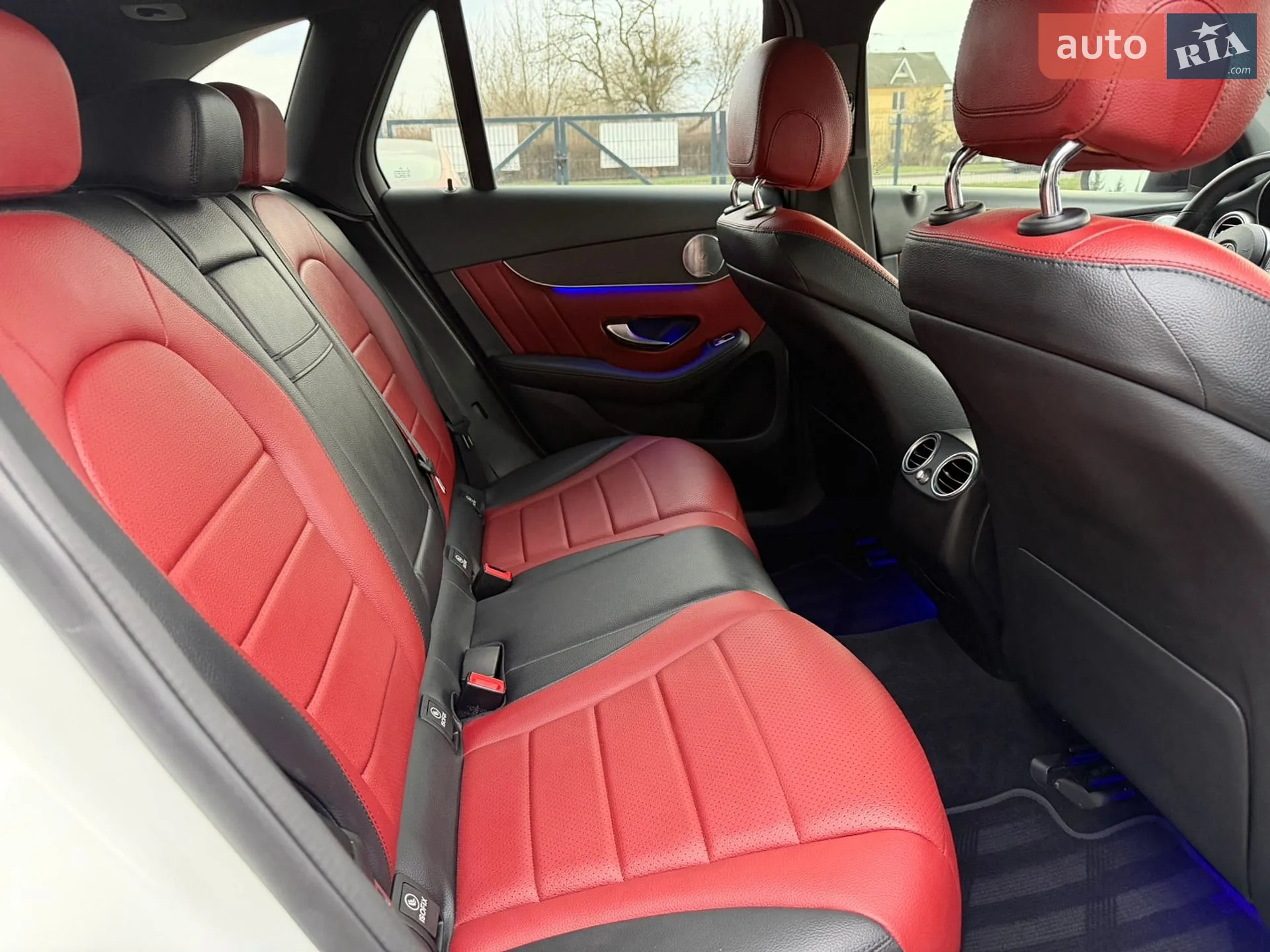 2020 Mercedes-Benz GLC - мініатюра 41