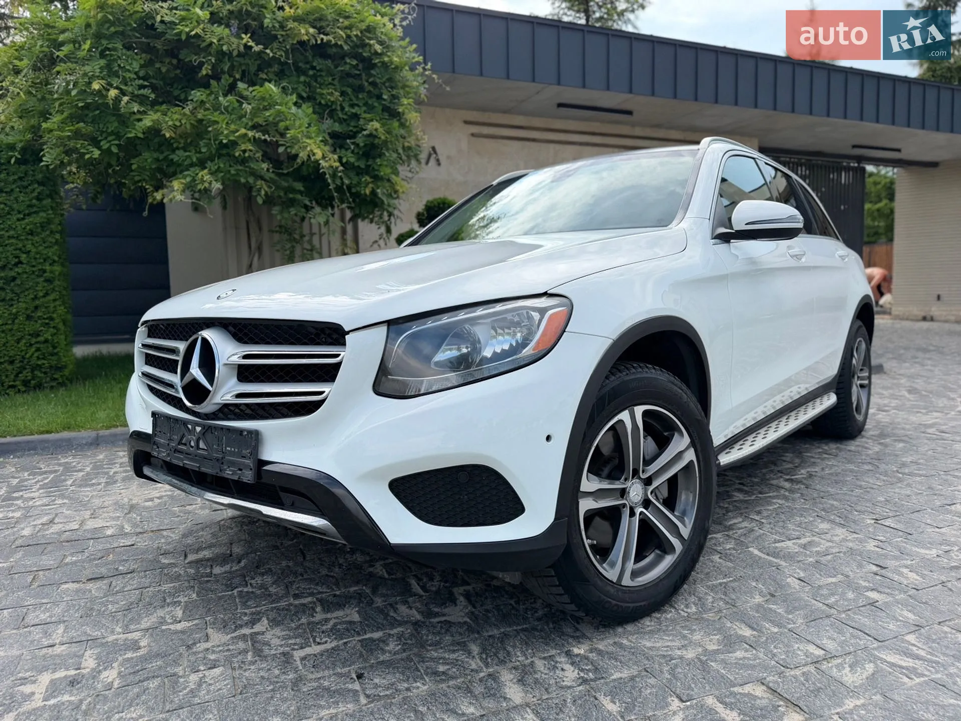 2015 Mercedes-Benz GLC - мініатюра 2