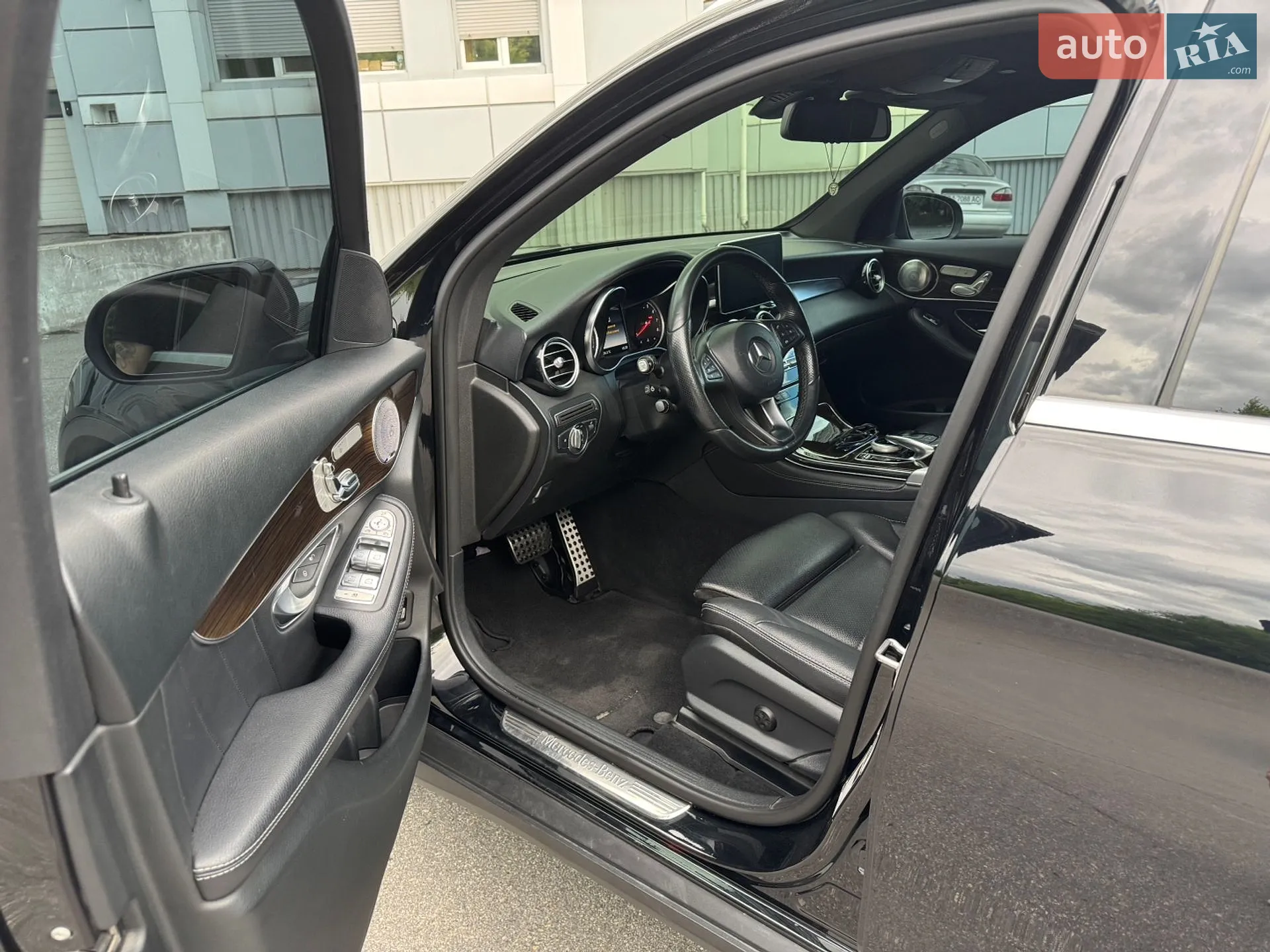 2017 Mercedes-Benz GLC - мініатюра 10