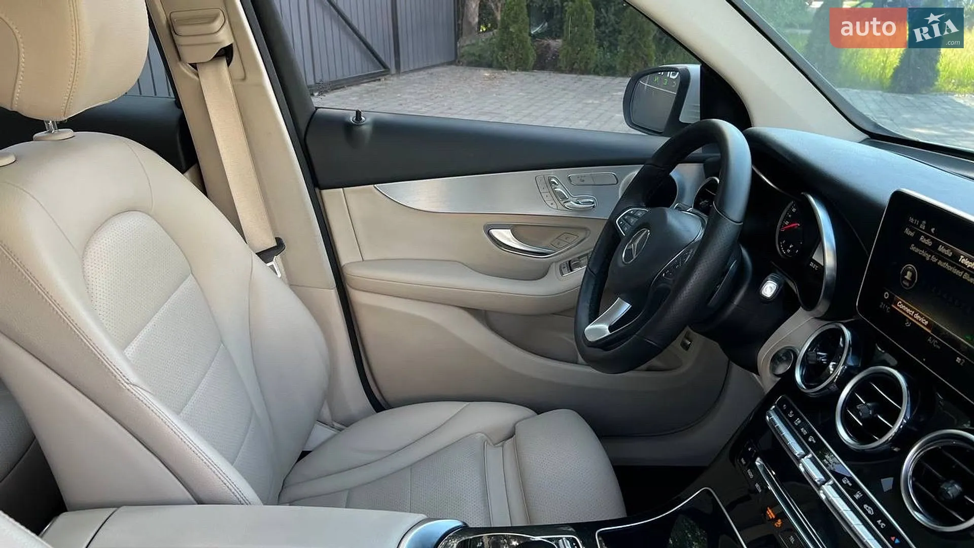 2018 Mercedes-Benz GLC - мініатюра 35