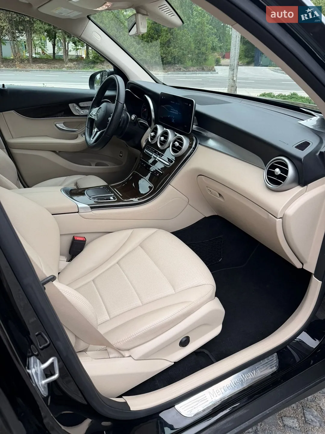 2019 Mercedes-Benz GLC - мініатюра 13