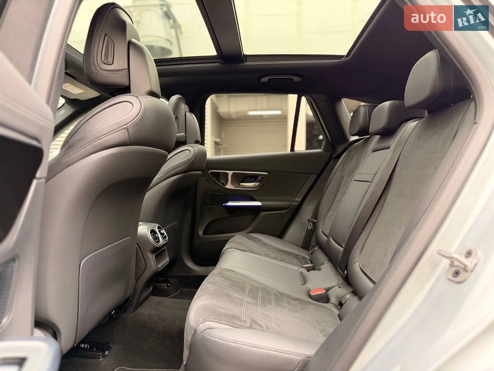 2024 Mercedes-Benz GLC - мініатюра 10