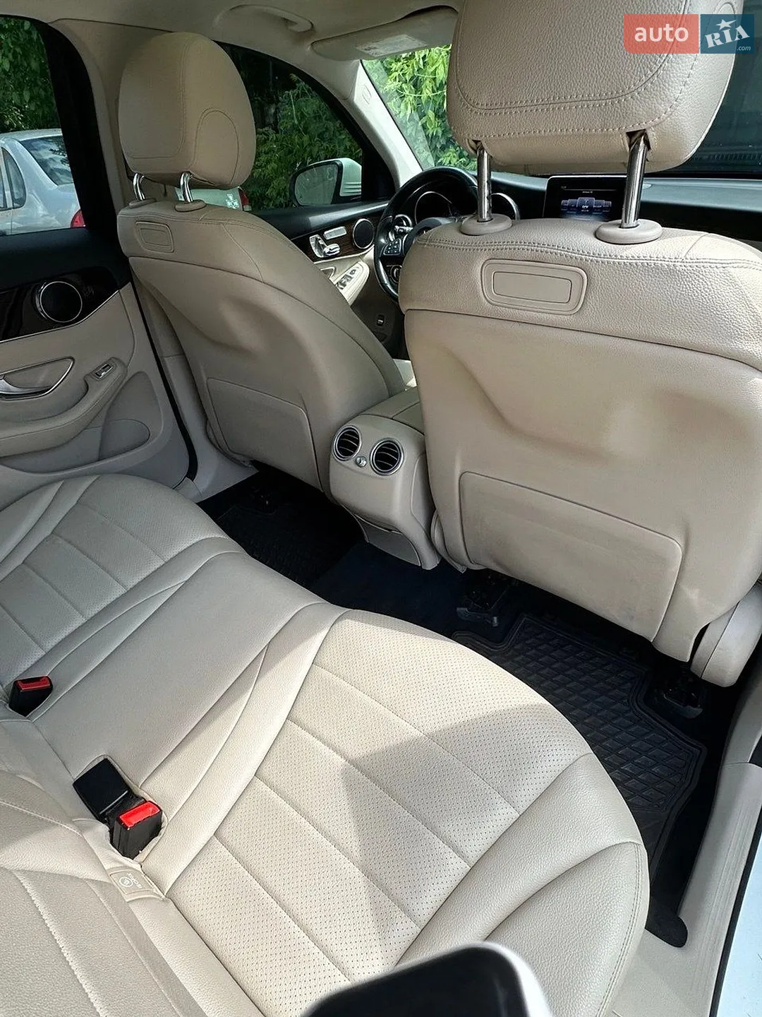 2017 Mercedes-Benz GLC - мініатюра 13