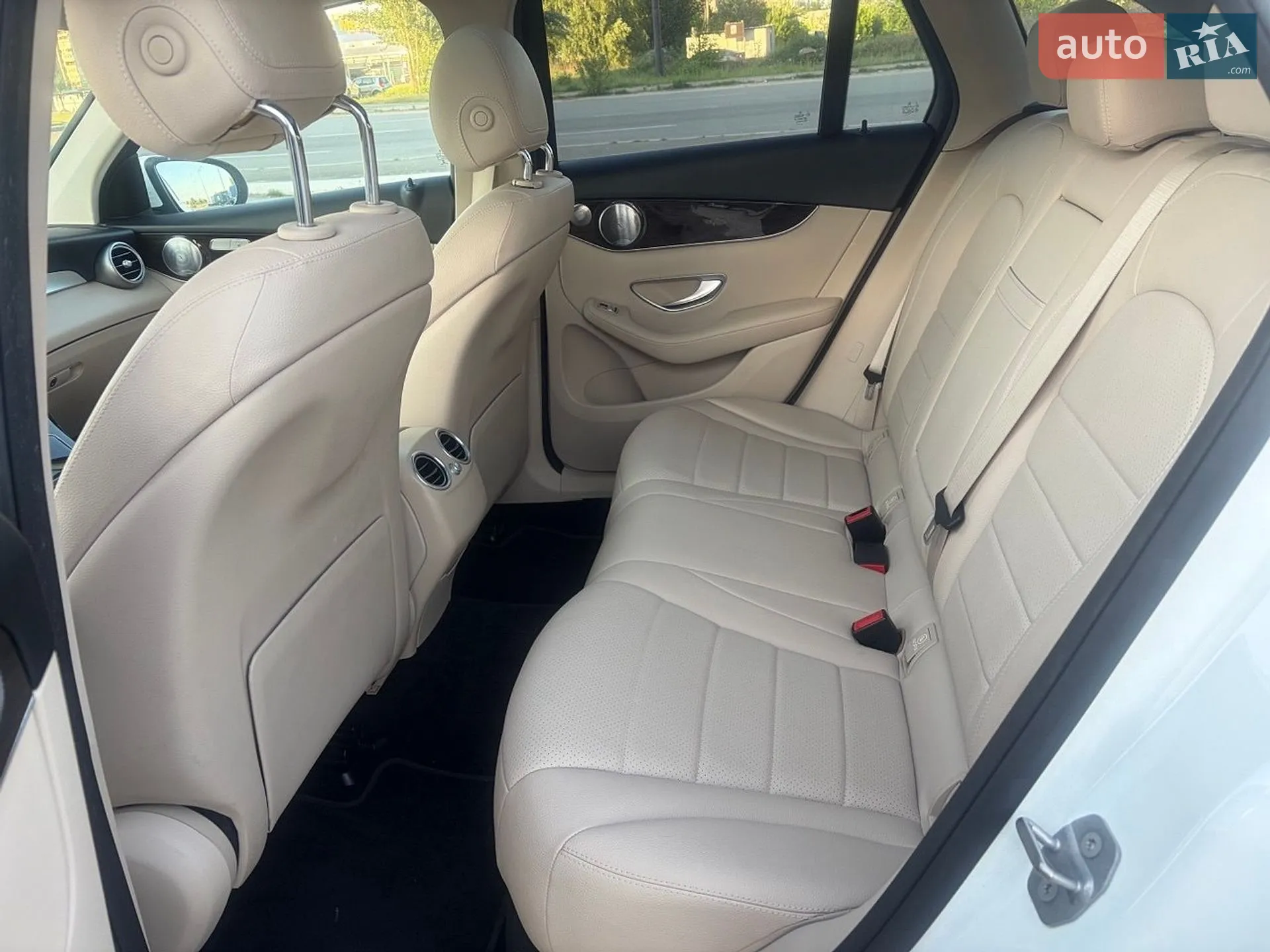 2019 Mercedes-Benz GLC - мініатюра 12