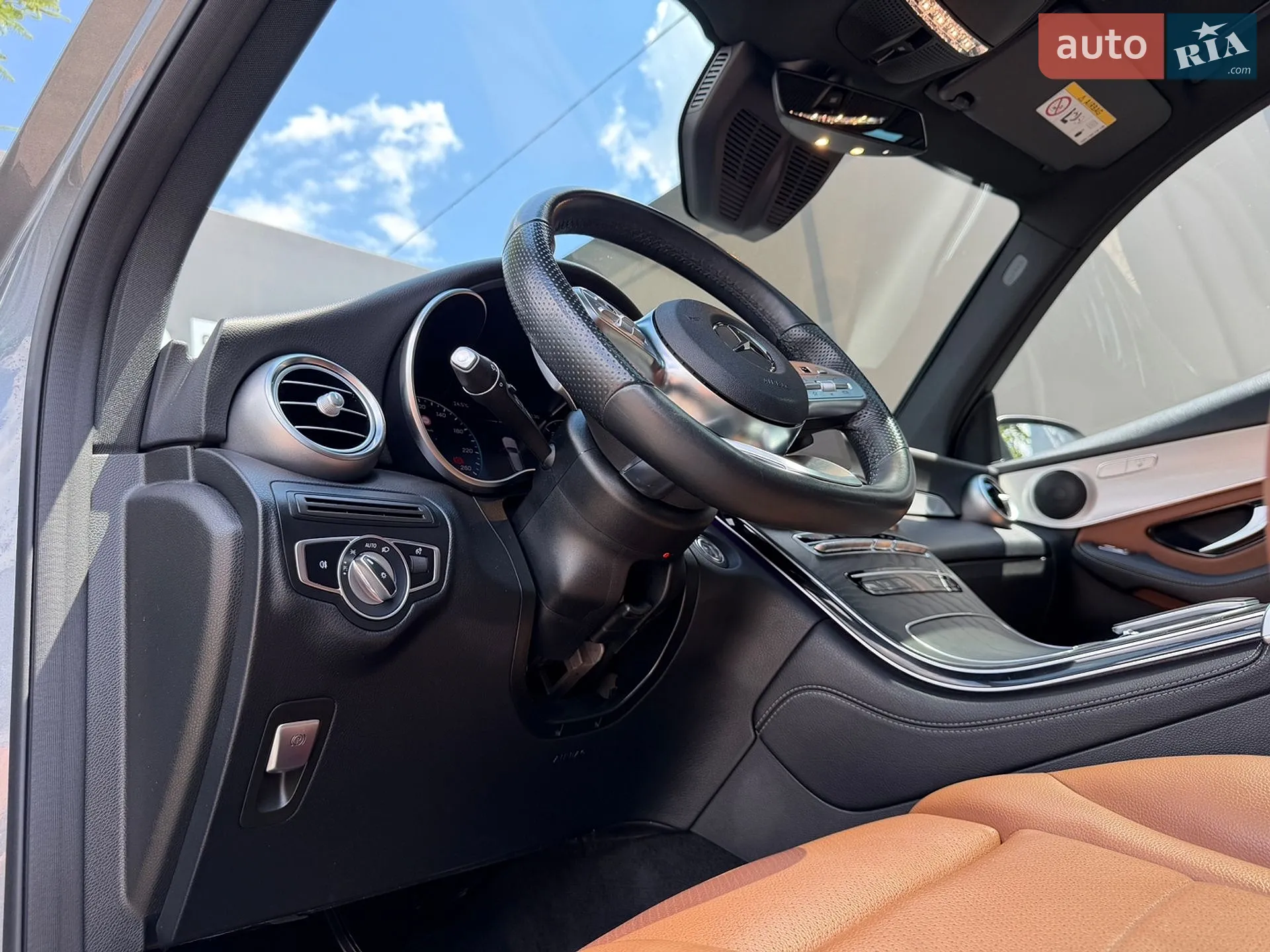 2020 Mercedes-Benz GLC - мініатюра 22