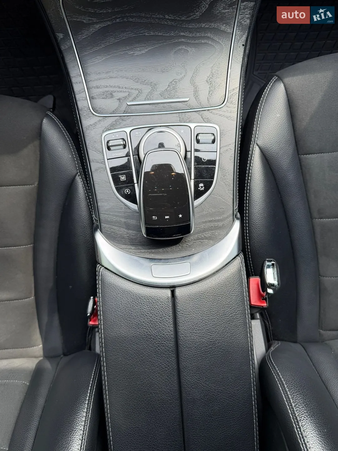 2017 Mercedes-Benz GLC - мініатюра 38