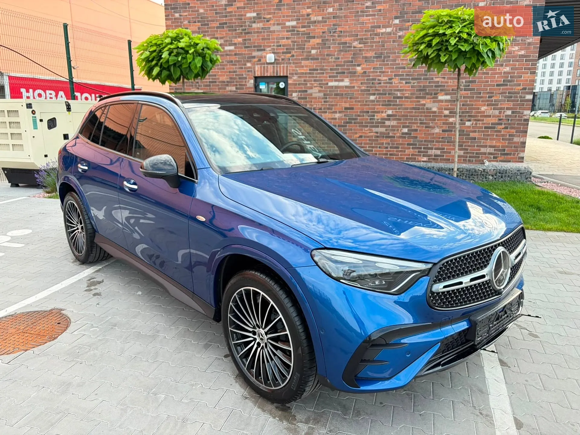 2025 Mercedes-Benz GLC - мініатюра 17