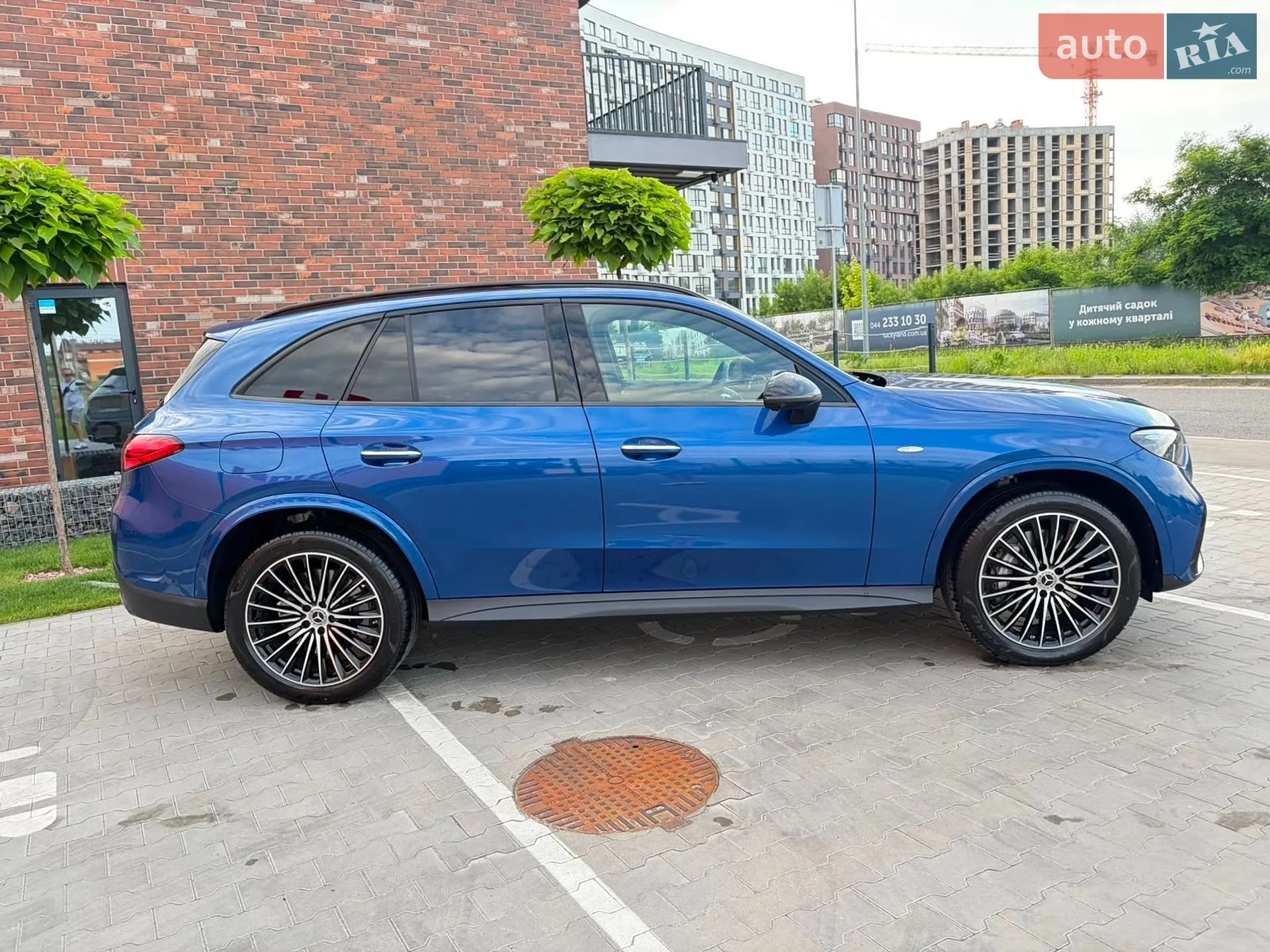2025 Mercedes-Benz GLC - мініатюра 41