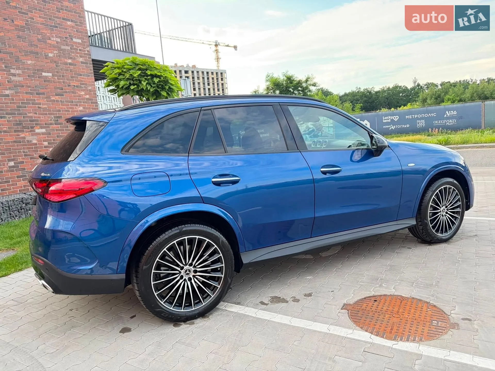 2025 Mercedes-Benz GLC - мініатюра 46