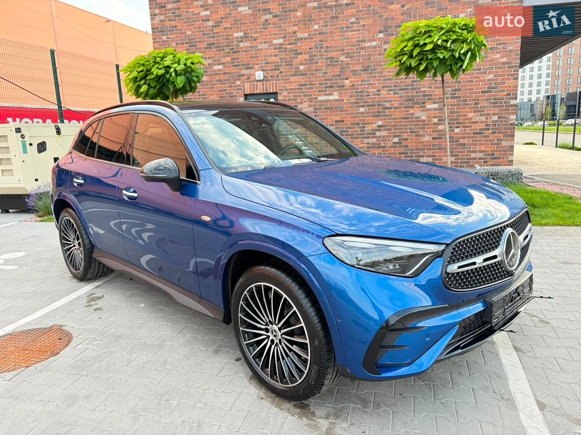 2025 Mercedes-Benz GLC - мініатюра 92