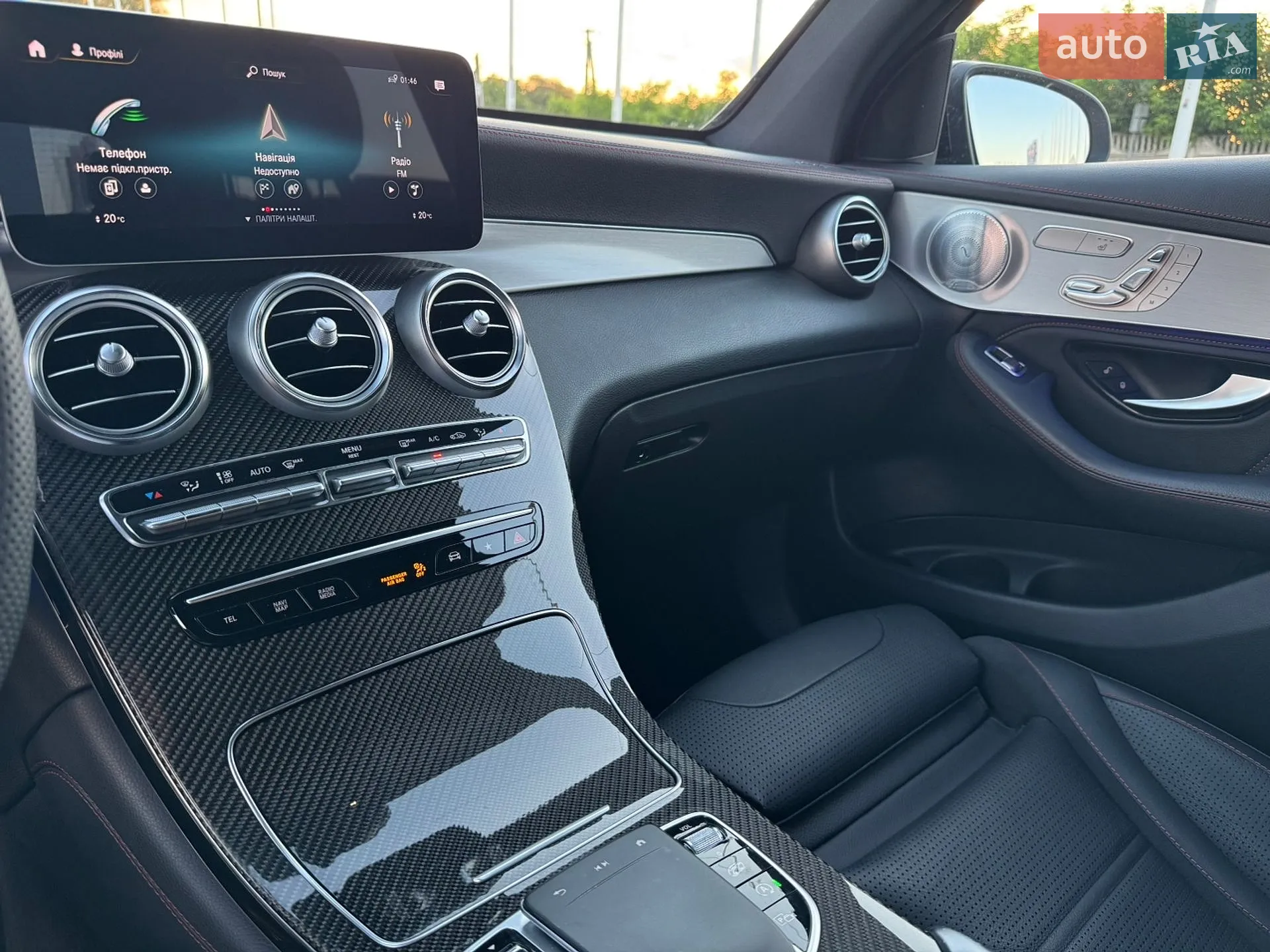 2019 Mercedes-Benz GLC - мініатюра 28