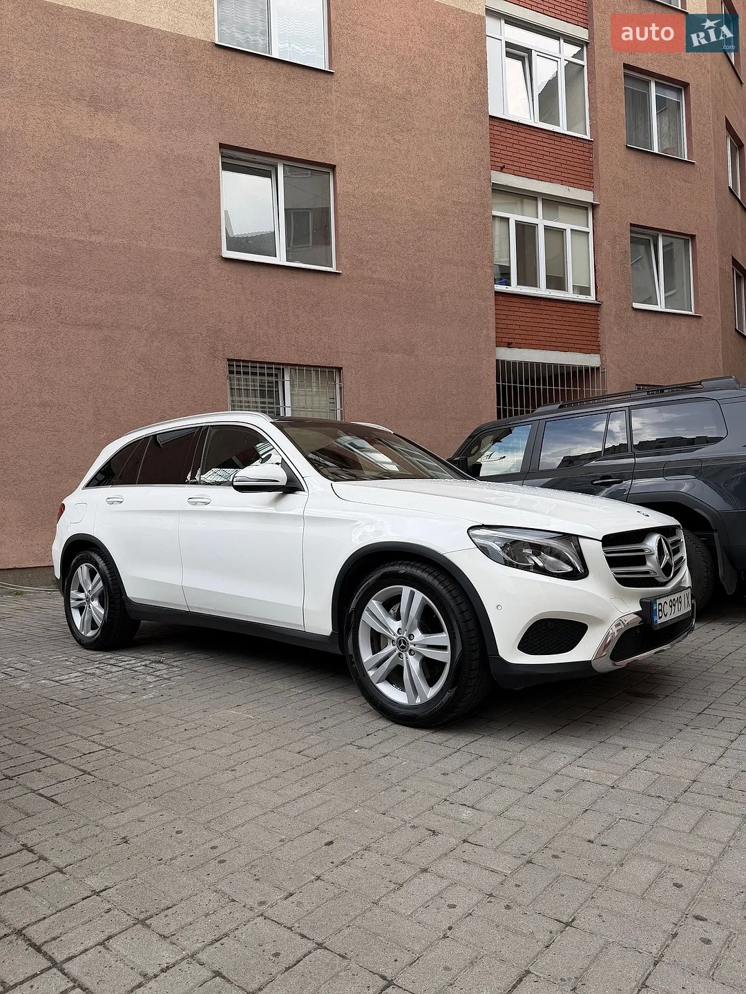 2016 Mercedes-Benz GLC - мініатюра 21