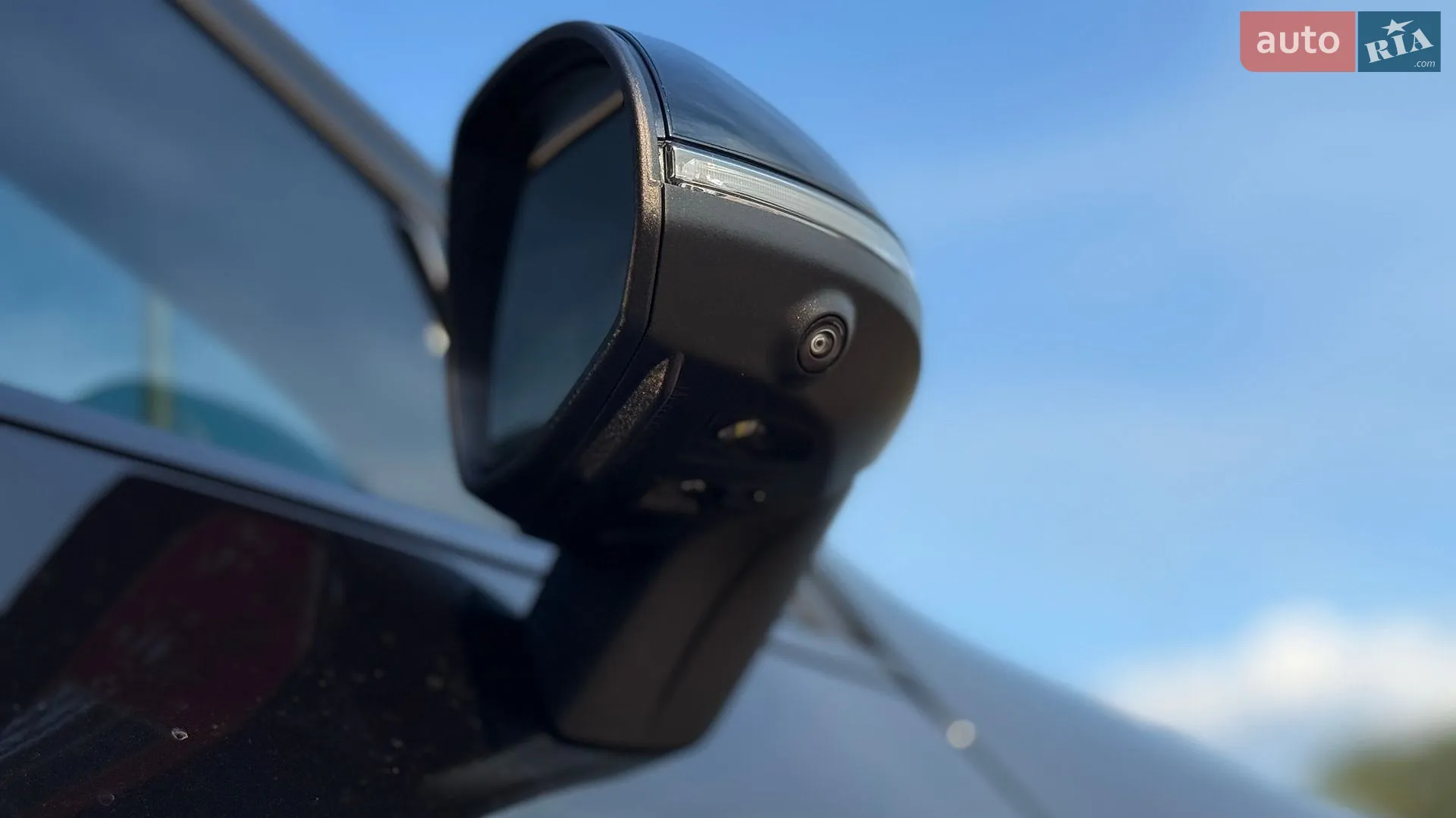2025 Mercedes-Benz GLC - мініатюра 15