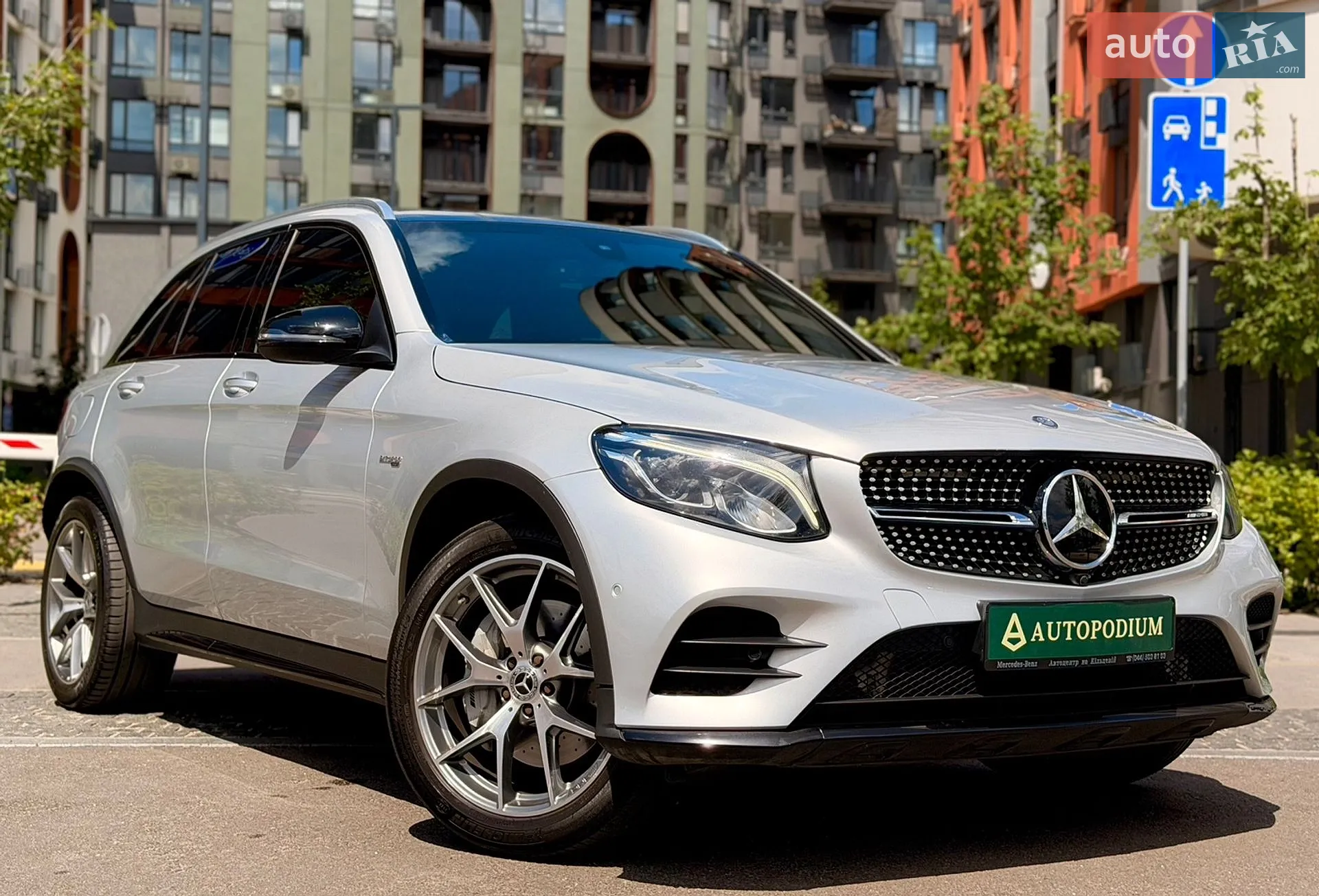 2016 Mercedes-Benz GLC - мініатюра 2