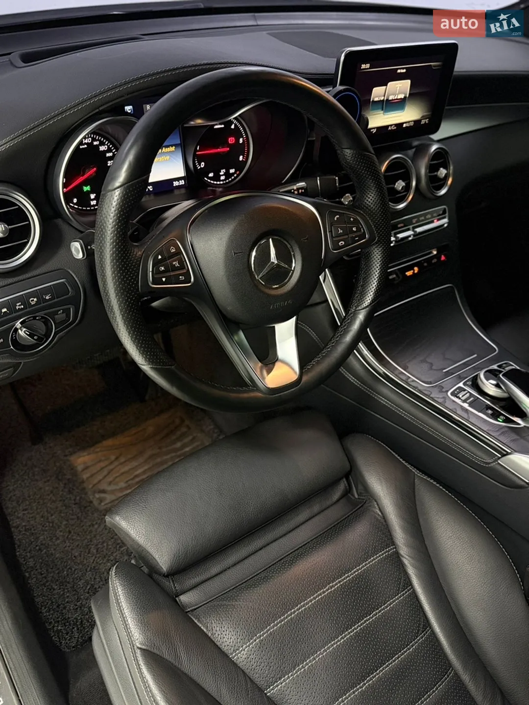 2016 Mercedes-Benz GLC - мініатюра 15