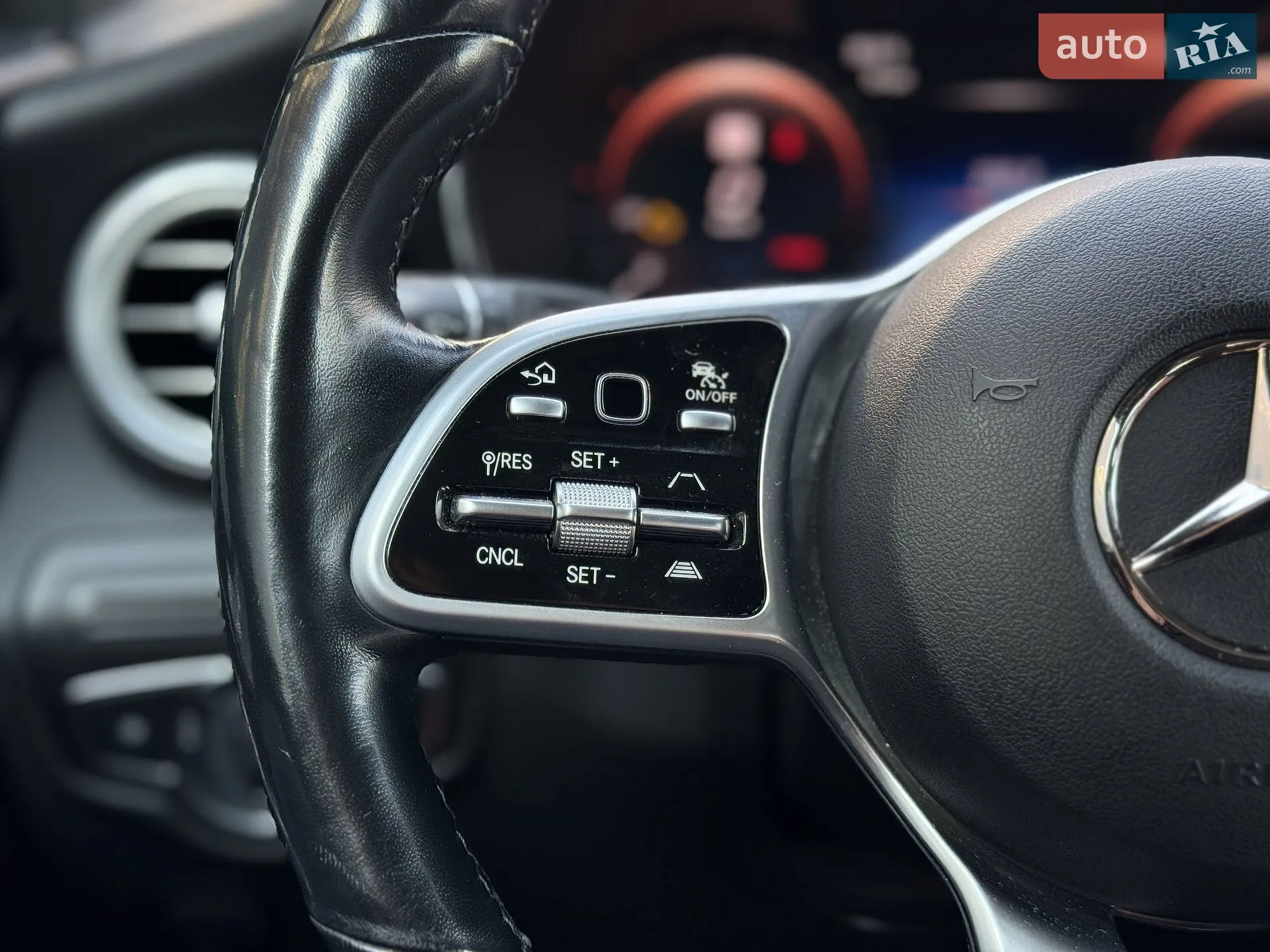 2021 Mercedes-Benz GLC - мініатюра 24