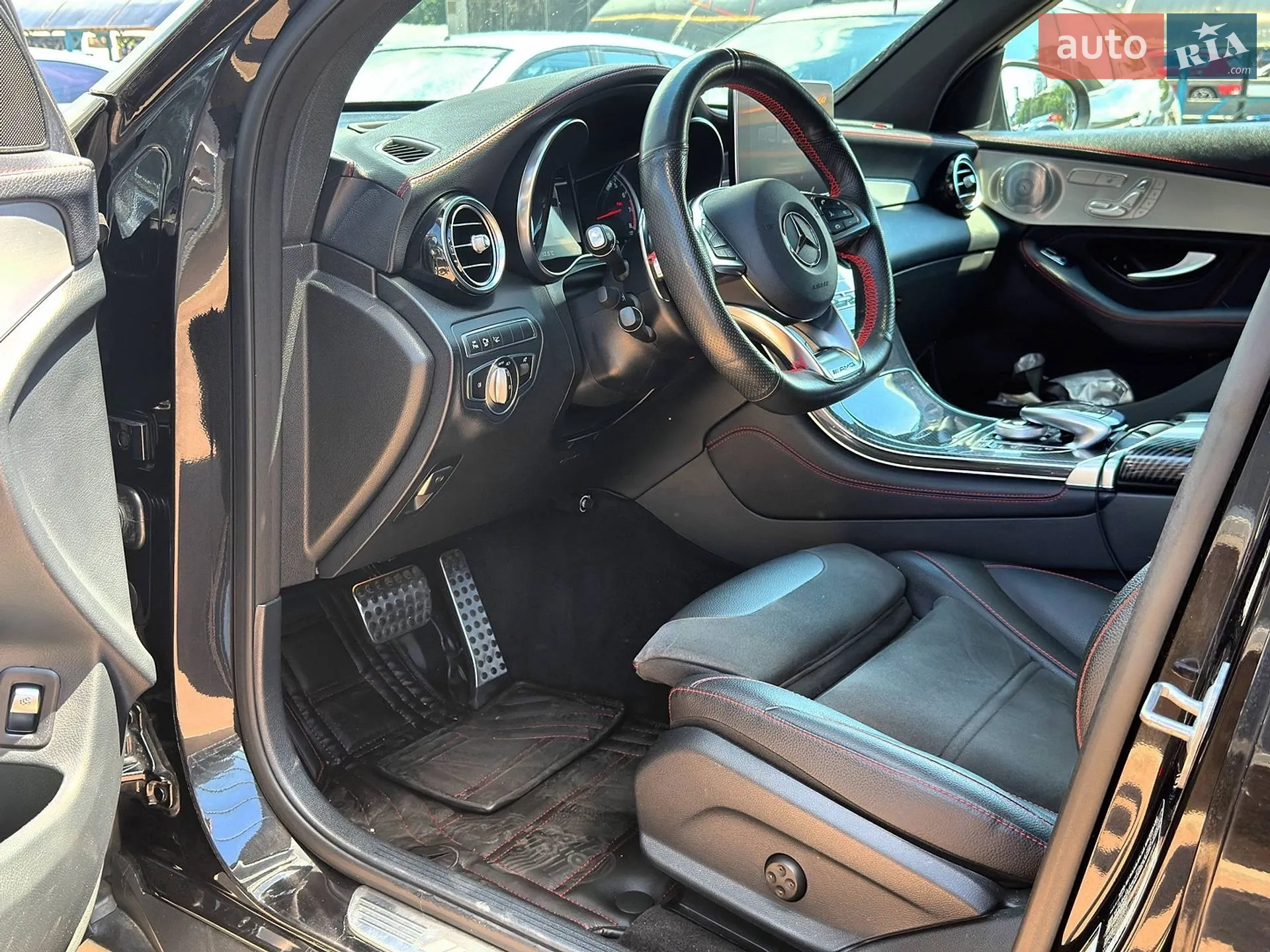 2019 Mercedes-Benz GLC - мініатюра 19