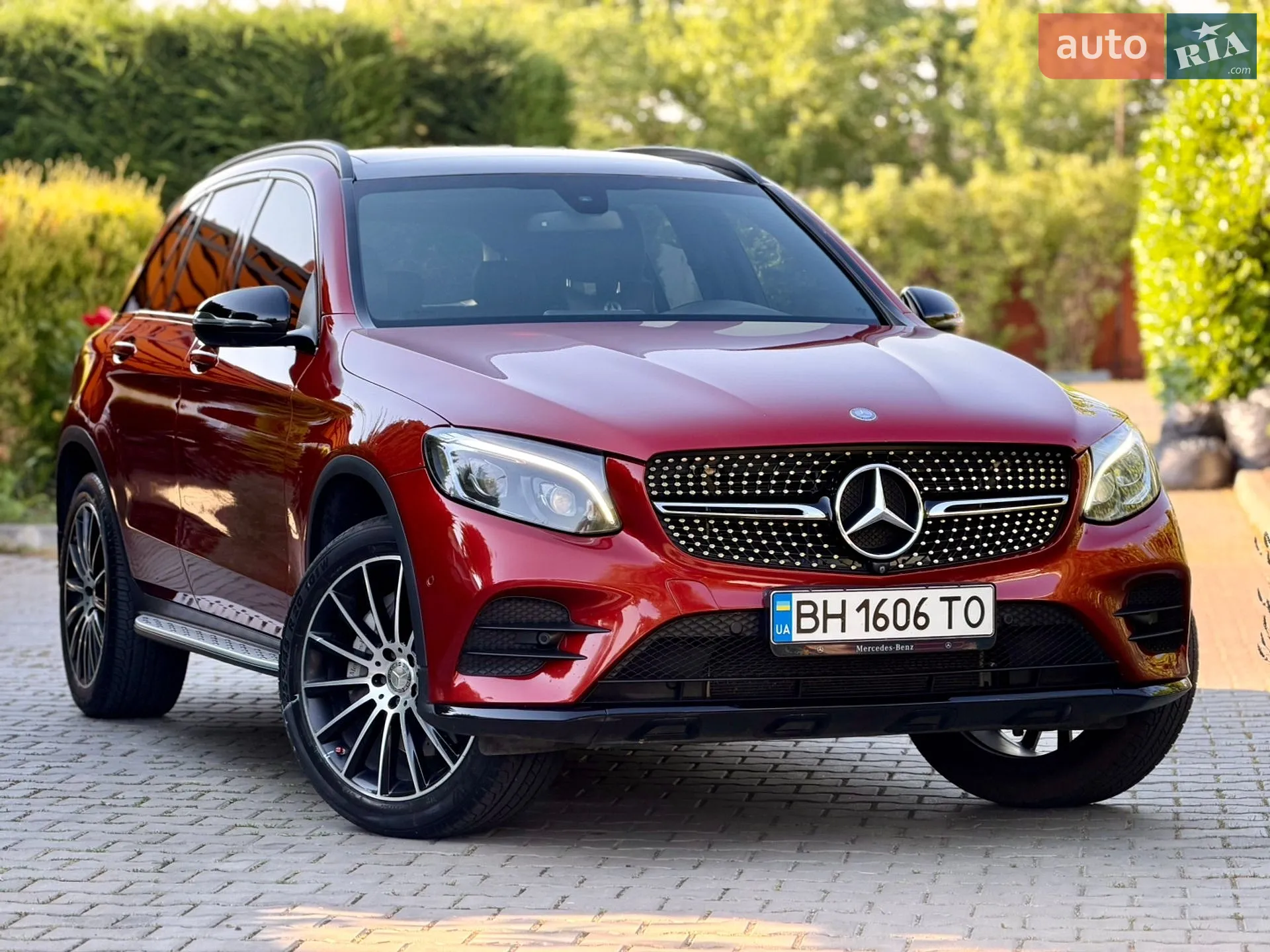 2016 Mercedes-Benz GLC - мініатюра 2