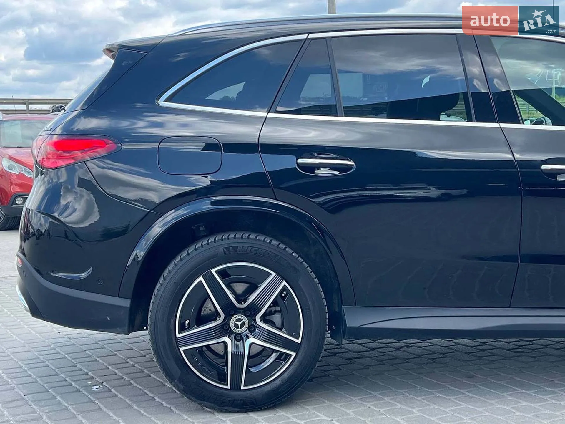 2024 Mercedes-Benz GLC - мініатюра 9