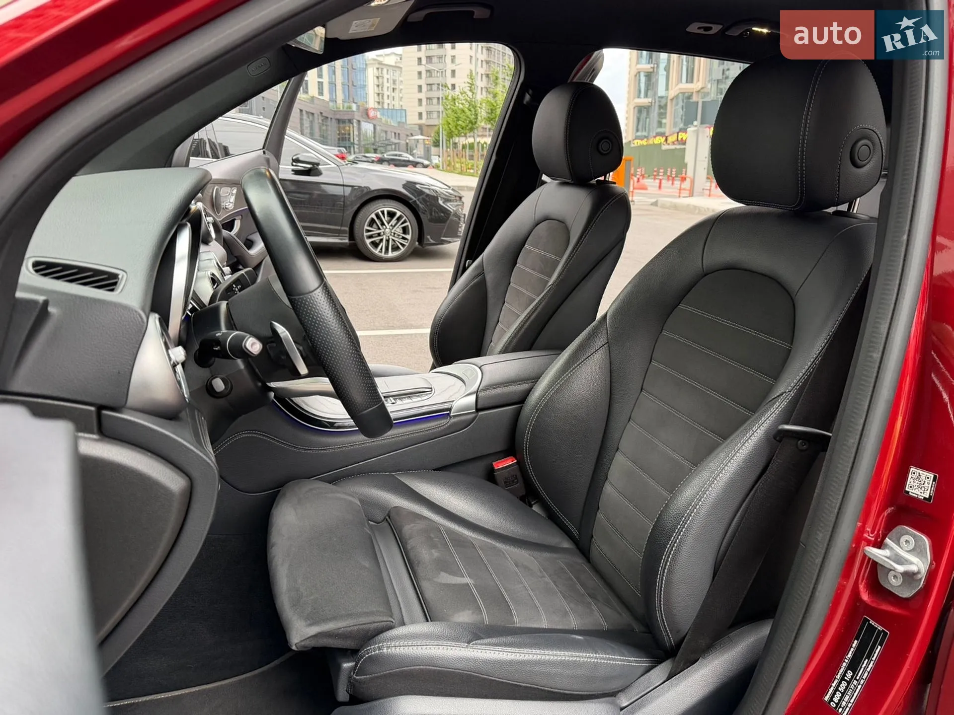 2019 Mercedes-Benz GLC - мініатюра 34