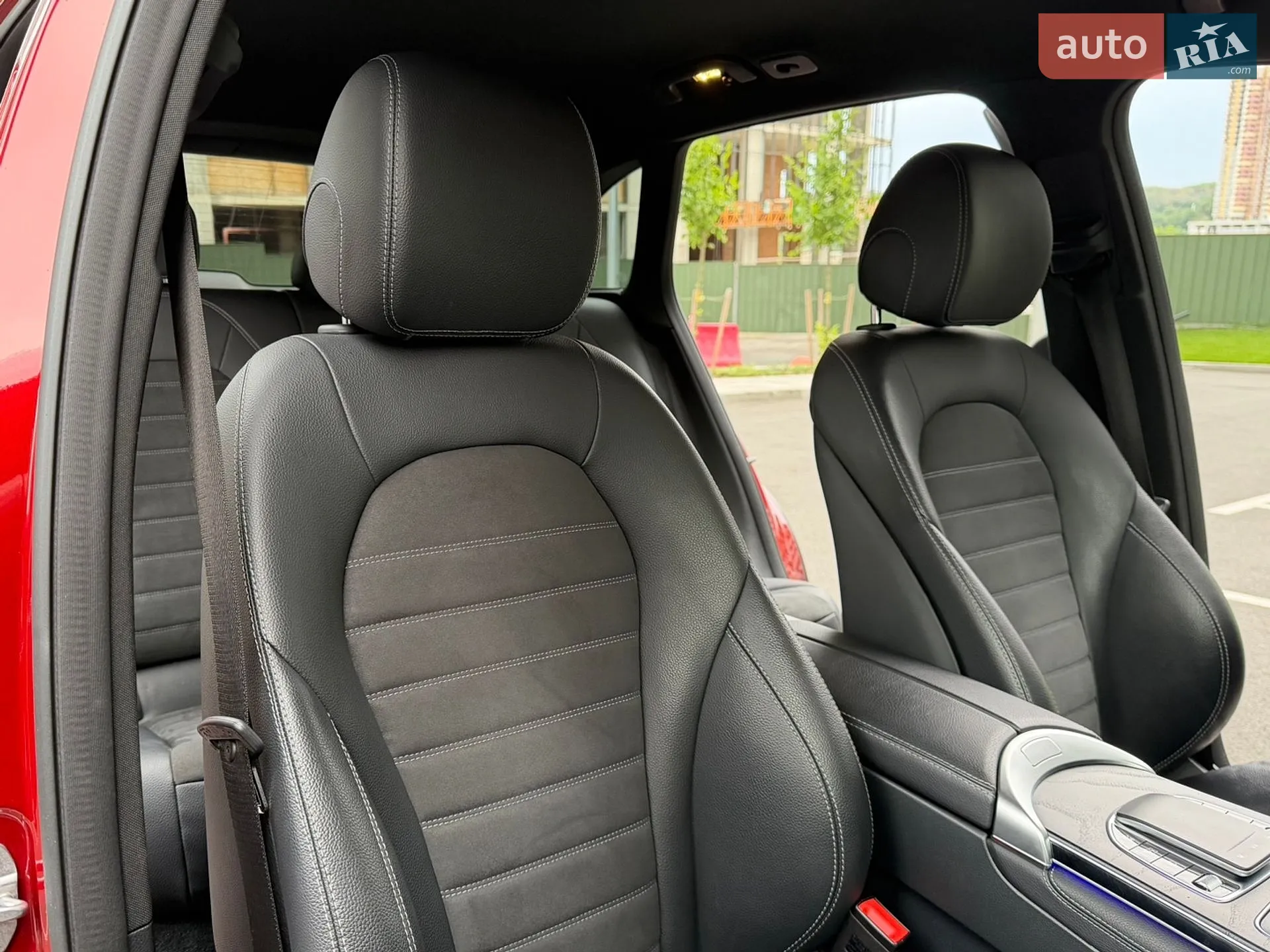 2019 Mercedes-Benz GLC - мініатюра 38