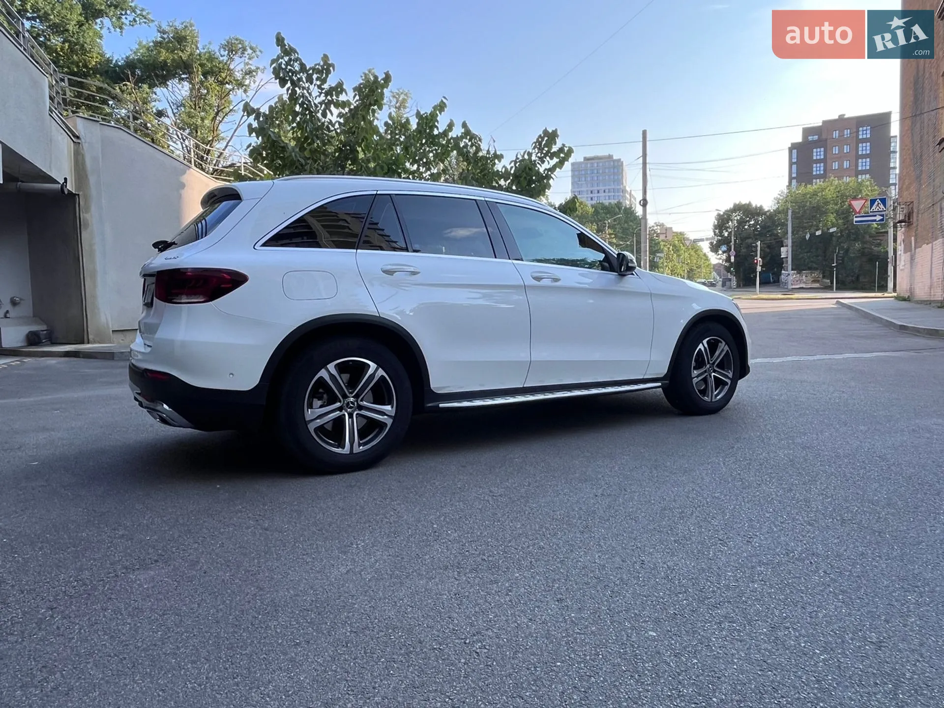 2021 Mercedes-Benz GLC - мініатюра 8