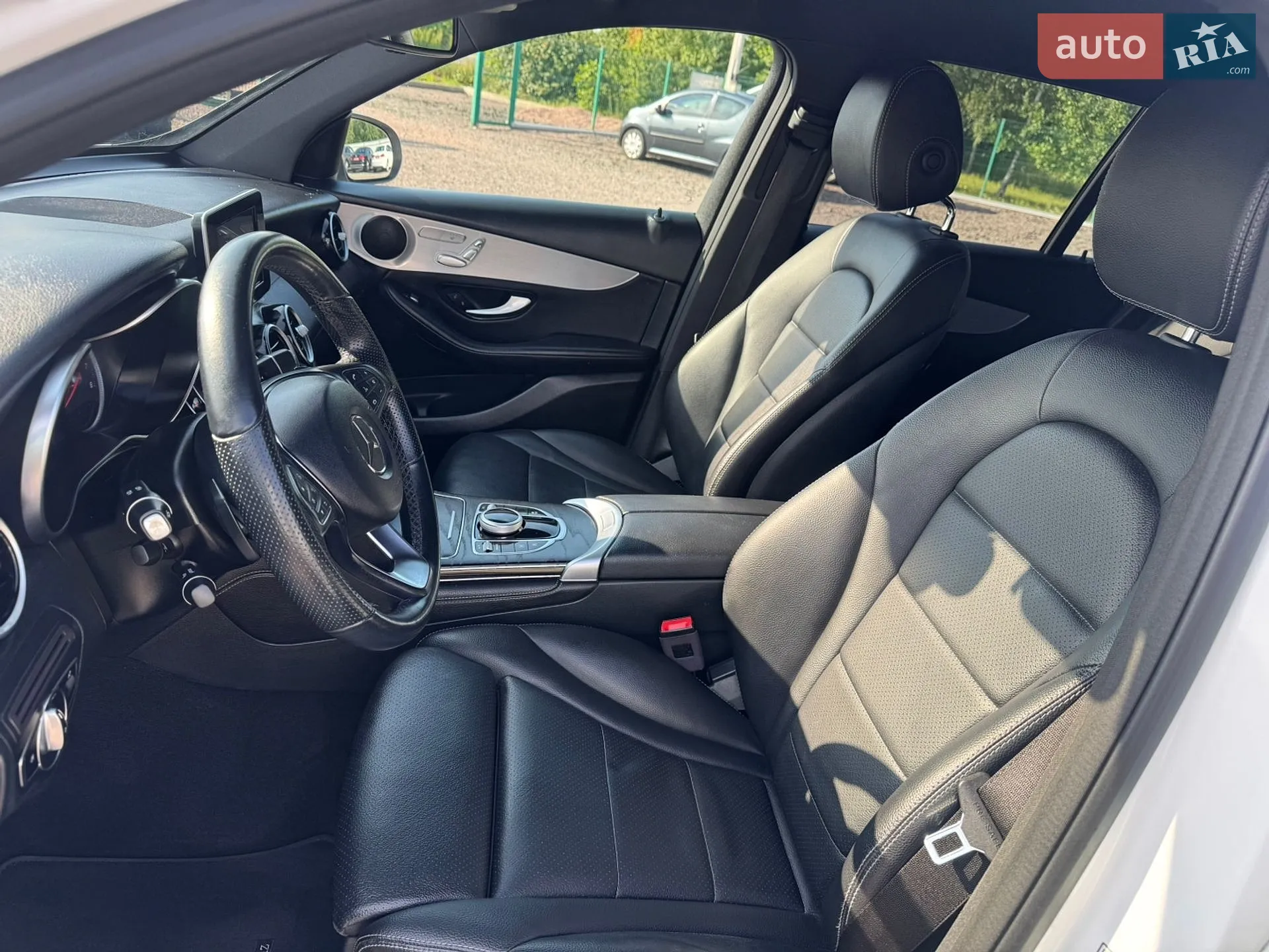 2019 Mercedes-Benz GLC - мініатюра 37