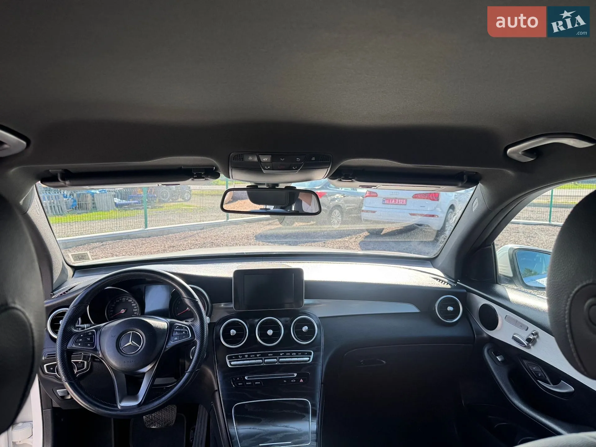 2019 Mercedes-Benz GLC - мініатюра 43