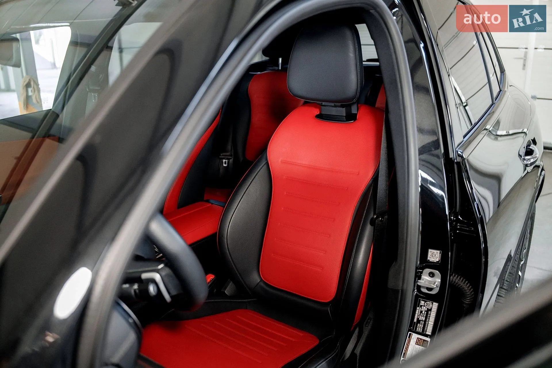 2023 Mercedes-Benz GLC - мініатюра 24