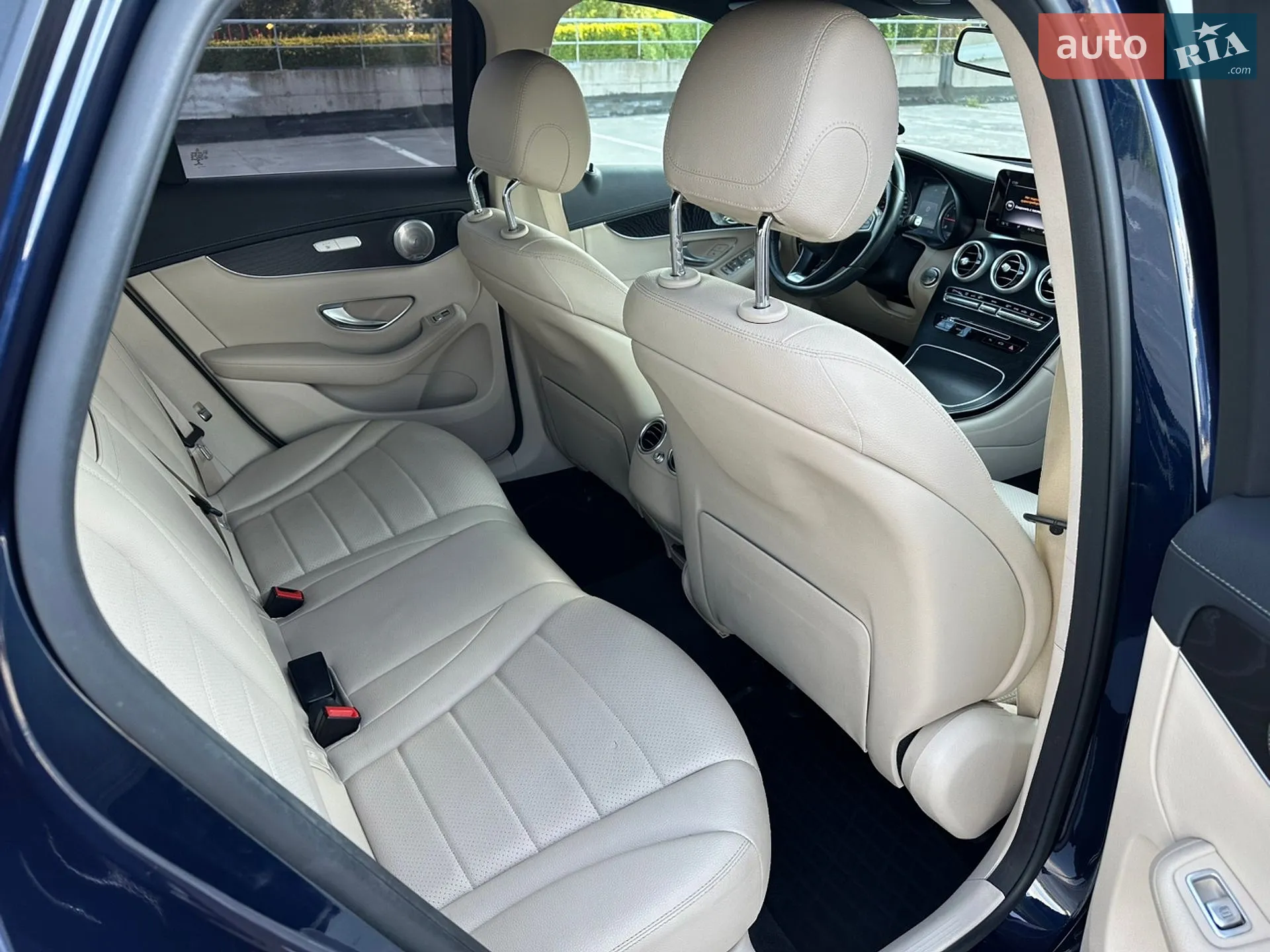 2017 Mercedes-Benz GLC - мініатюра 23