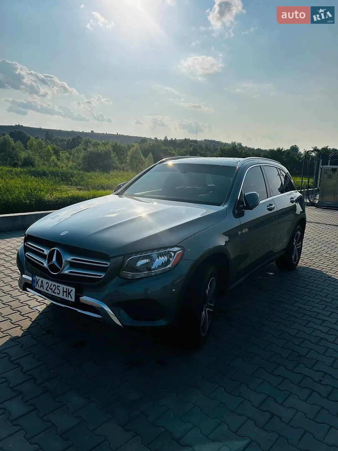 2017 Mercedes-Benz GLC - мініатюра 2