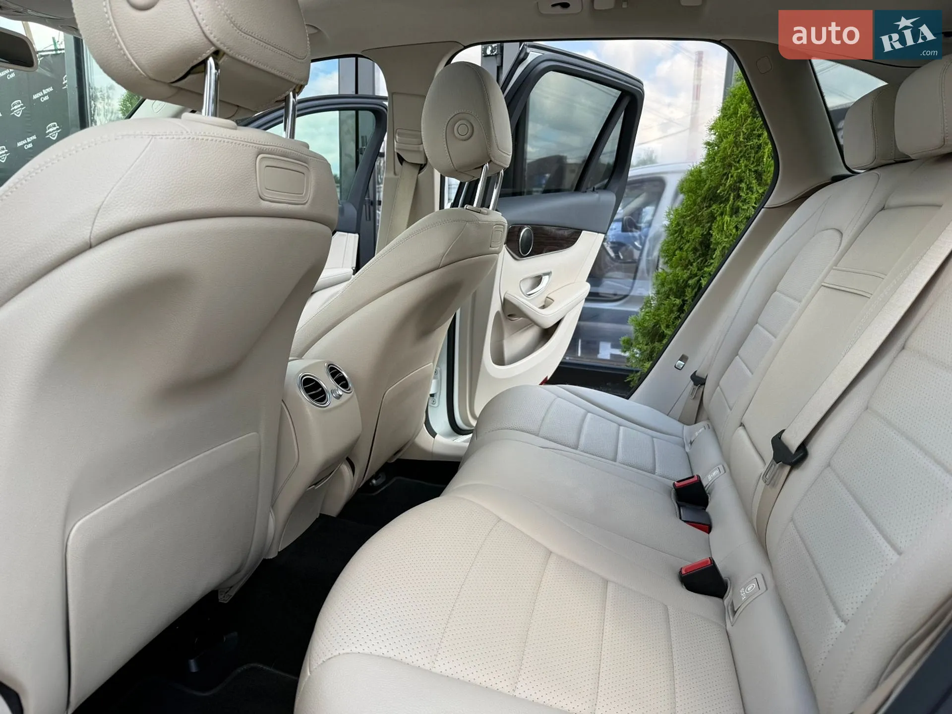 2018 Mercedes-Benz GLC - мініатюра 18