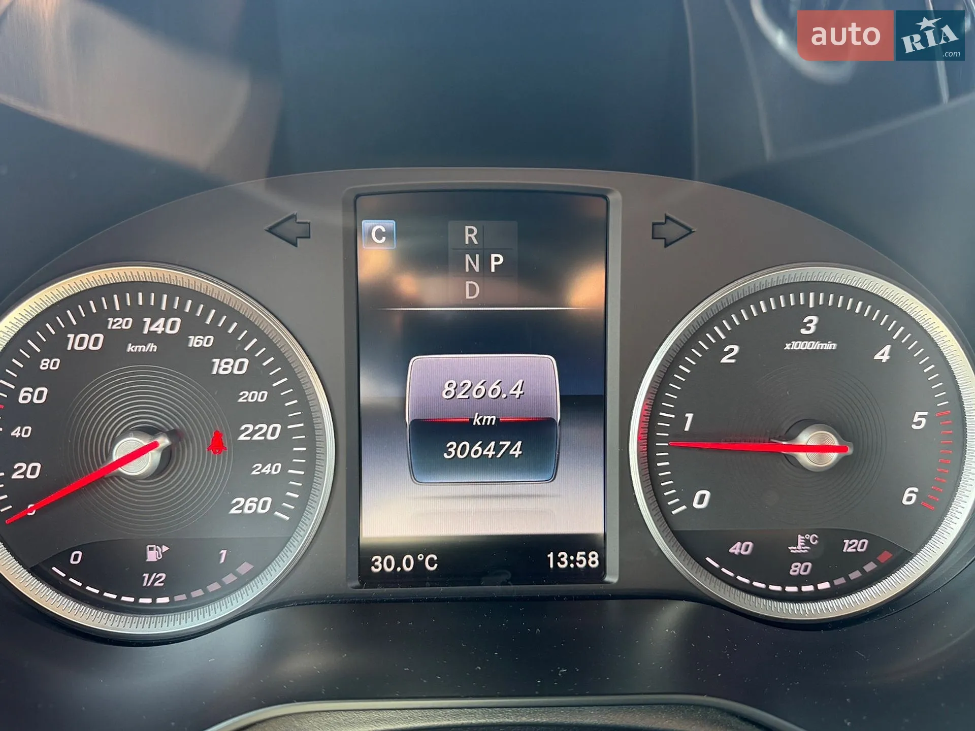 2016 Mercedes-Benz GLC - мініатюра 19