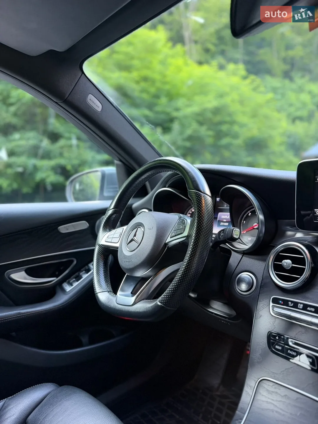 2016 Mercedes-Benz GLC - мініатюра 33
