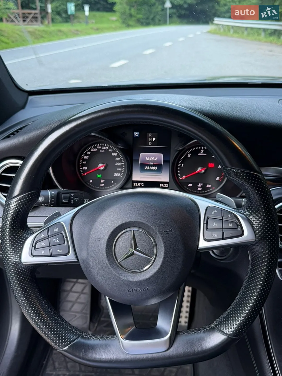 2016 Mercedes-Benz GLC - мініатюра 44