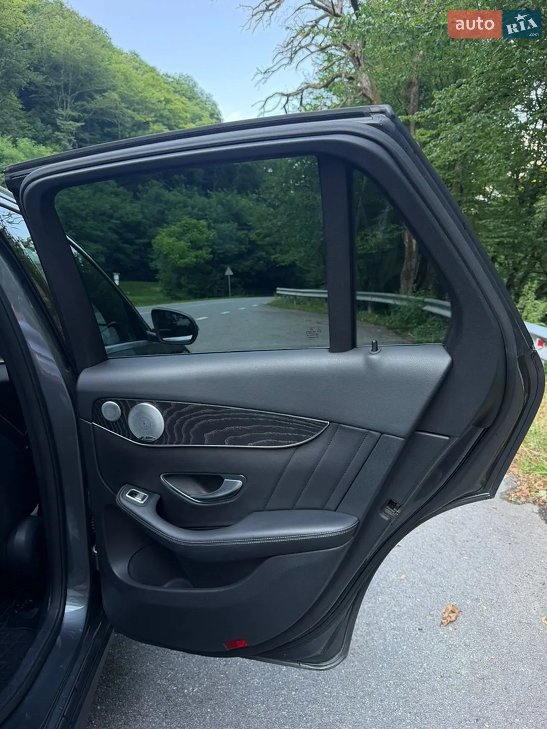 2016 Mercedes-Benz GLC - мініатюра 51