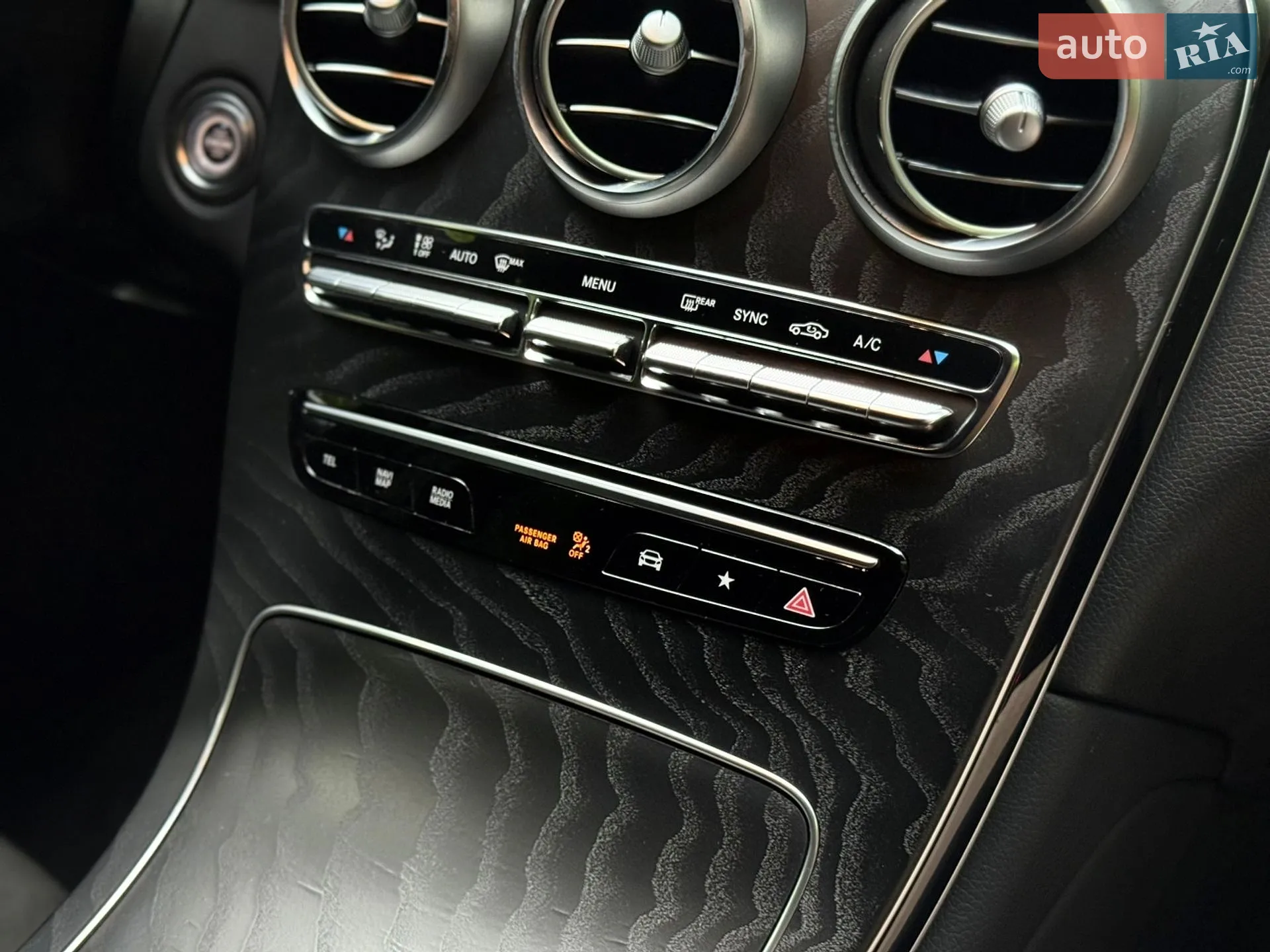 2022 Mercedes-Benz GLC - мініатюра 62