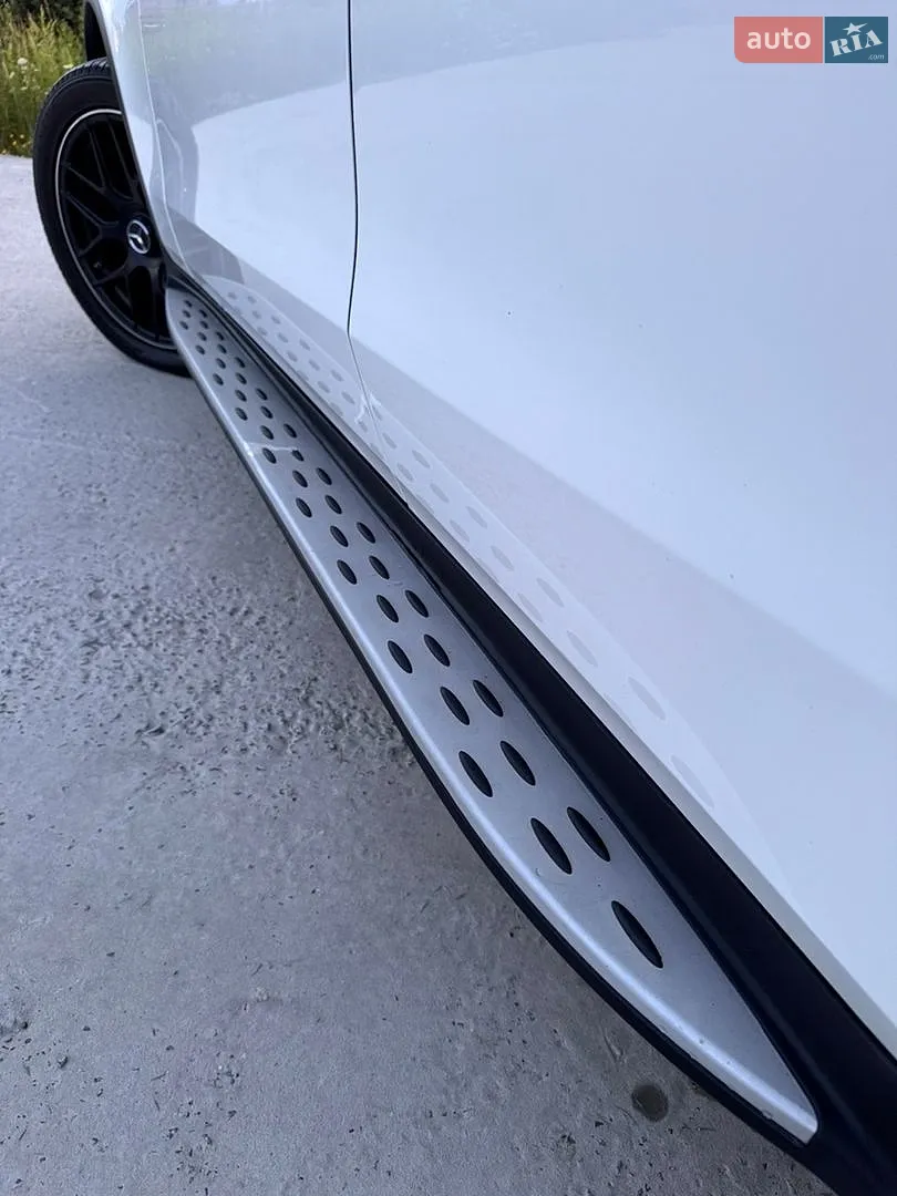 2017 Mercedes-Benz GLC - мініатюра 21