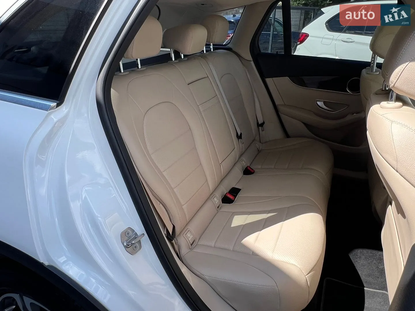 2021 Mercedes-Benz GLC - мініатюра 25