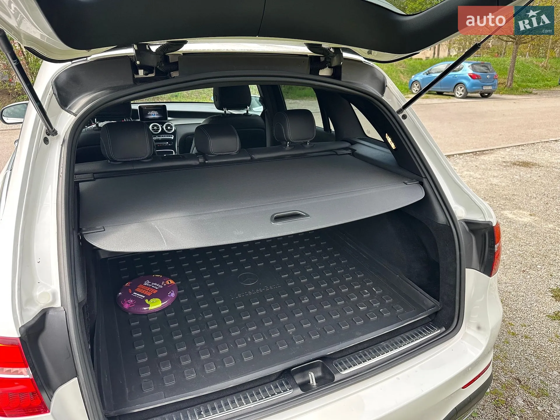 2017 Mercedes-Benz GLC - мініатюра 3
