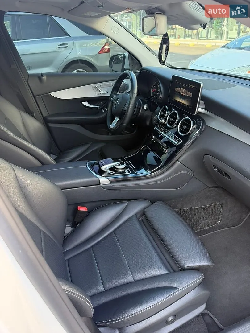 2016 Mercedes-Benz GLC - мініатюра 27