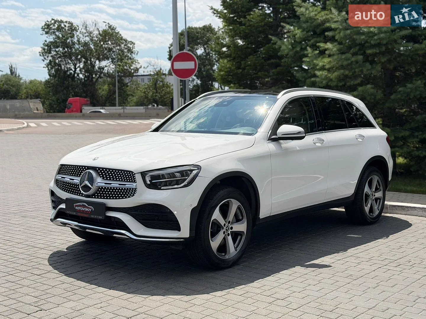 2022 Mercedes-Benz GLC - мініатюра 11