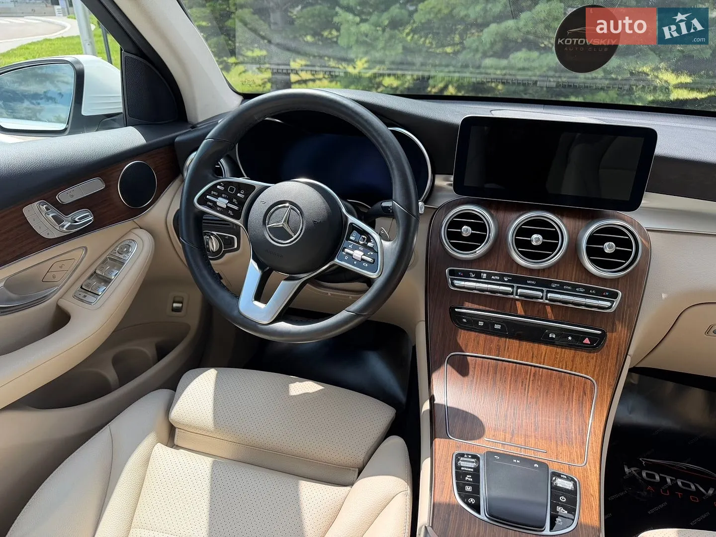 2022 Mercedes-Benz GLC - мініатюра 13