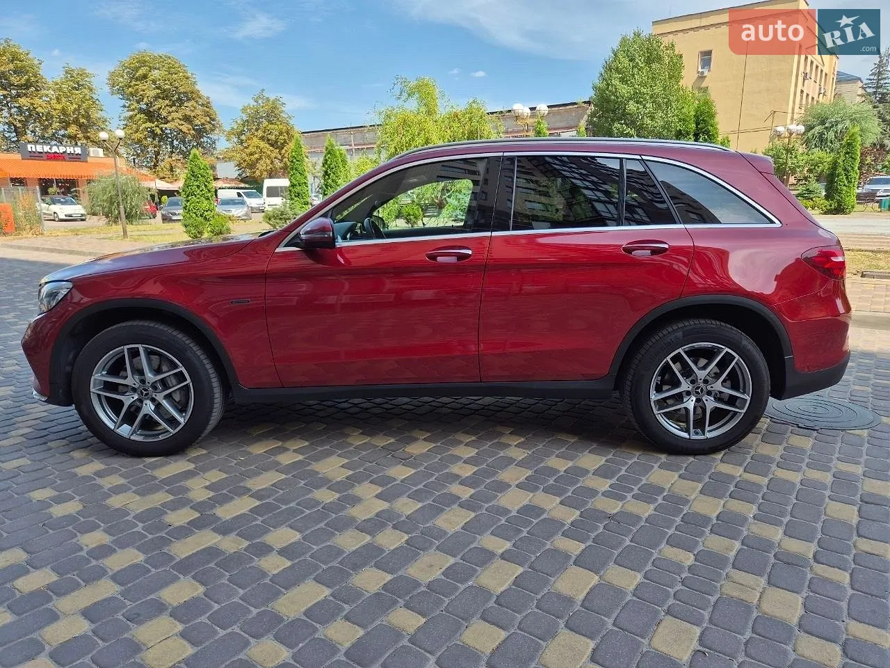2018 Mercedes-Benz GLC - мініатюра 21