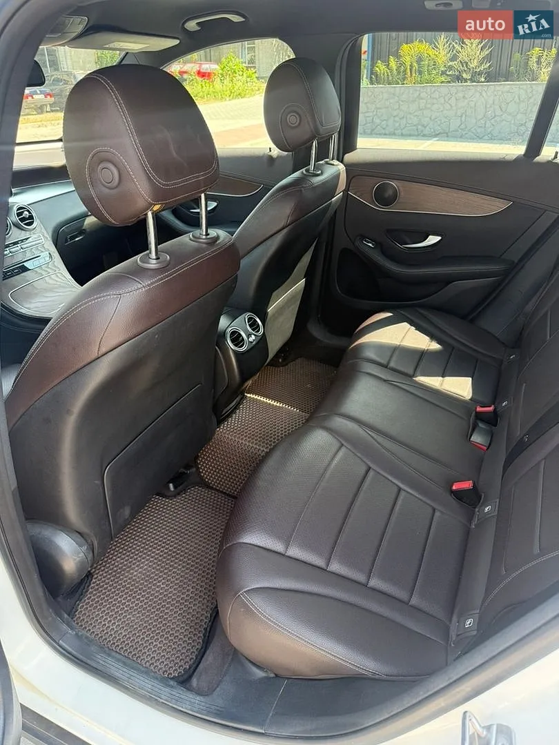 2019 Mercedes-Benz GLC - мініатюра 11